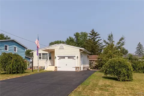 6388 Carson Dr, East Syracuse, NY 13057