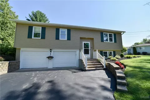 13 Cheyenne Cres, Whitestown, NY 13492