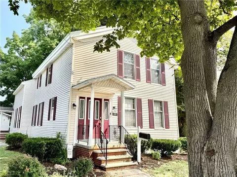 15 E Oneida St, Lysander, NY 13027 photo 2