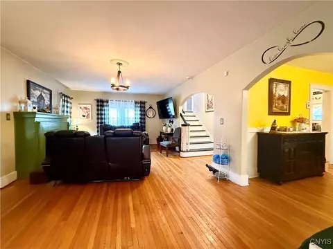 561 Main St, Oneida, NY 13421 photo 8