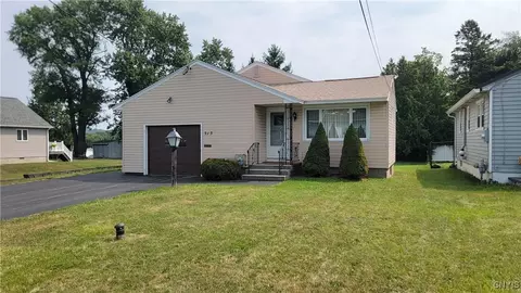 515 Walberta Rd, Geddes, NY 13219