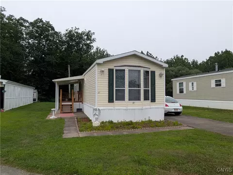 37 Sunnyfield Dr, Owego, NY 13827