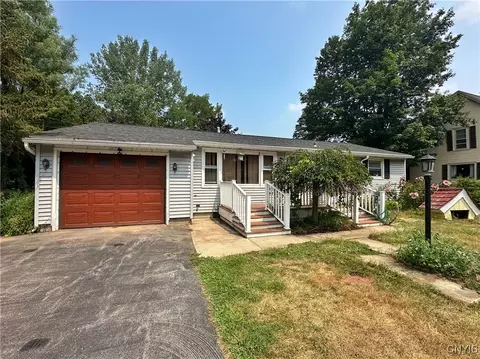 5065 Bear Rd, Syracuse, NY 13212
