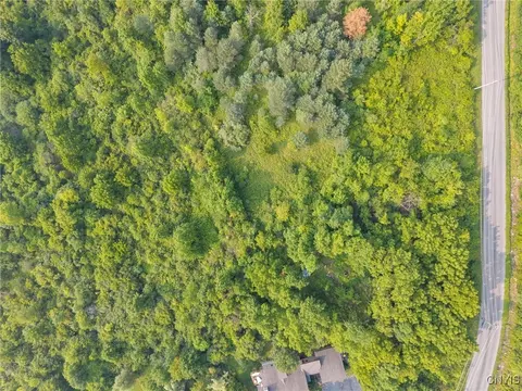 4081 Taylor Rd, Pompey, NY 13138