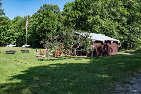 595 S Side Rd, Russia, NY 13324