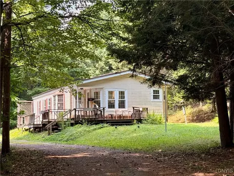 9565 Steiner Rd, New Bremen, NY 13327