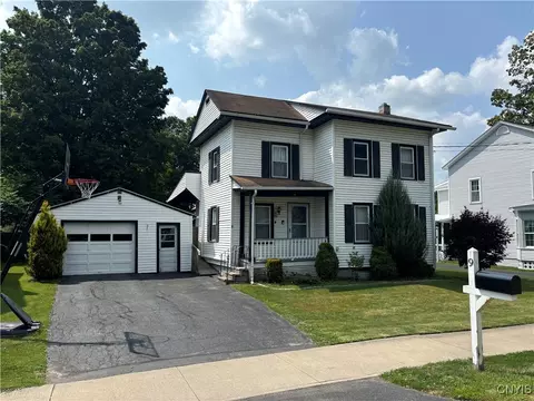 9 Galatia St, Marathon, NY 13803
