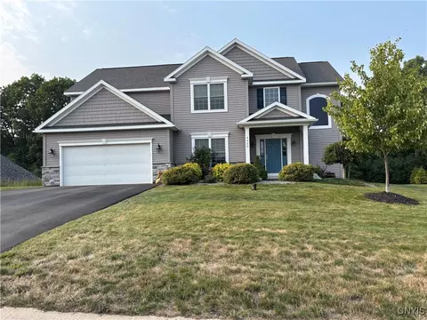 4420 Gray Wing Ln, Onondaga, NY 13078