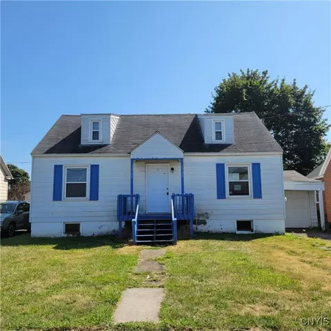 2908 Court St, Salina, NY 13208