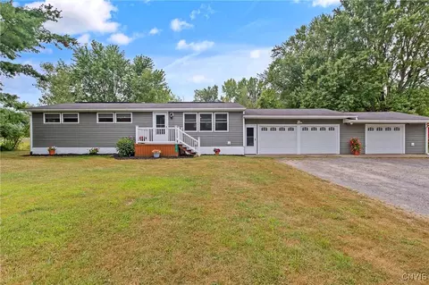2018 Church Rd, Lysander, NY 13027