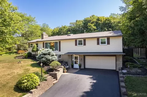 100 Shady Ln, Fayetteville, NY 13066
