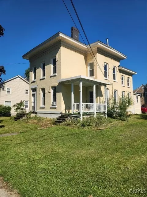 600 2nd St, Salina, NY 13088