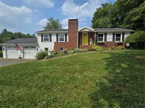 4384 State Route 49, Schroeppel, NY 13069