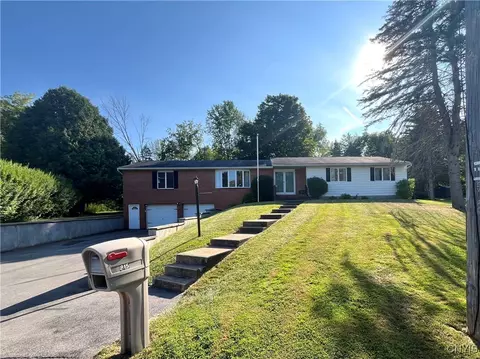 815 Hillview Dr, Herkimer, NY 13350