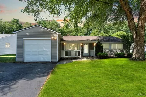 29 Lincoln Rd, Syracuse, NY 13212