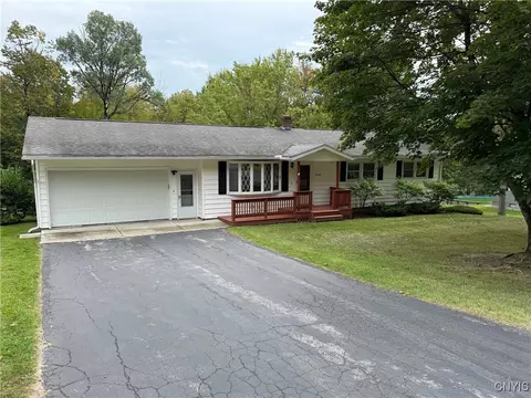 10340 Ridgecrest Rd, Marcy, NY 13403