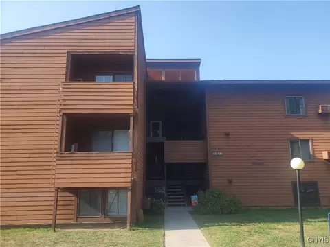 325 Village Blvd N, Van Buren, NY 13027