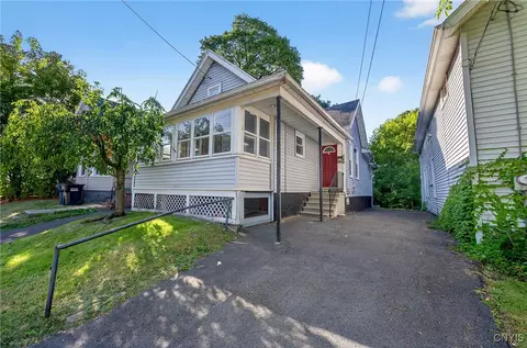 310 Robinson St, Syracuse, NY 13203