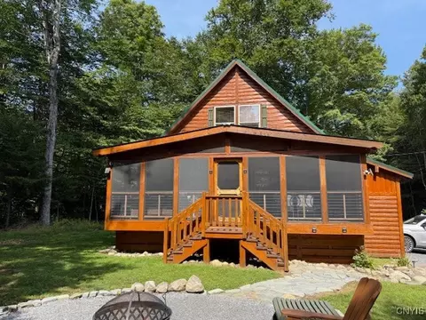 583 Uncas Rd, Long Lake, NY 13324