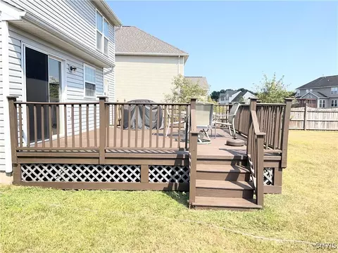Exterior - 5547 Rockhampton, Clay, NY 13041 photo 4 of 6