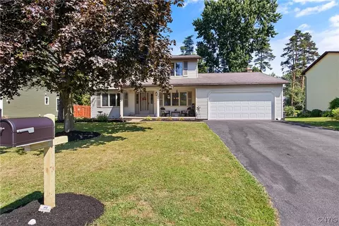 8055 Princess Path, Liverpool, NY 13090