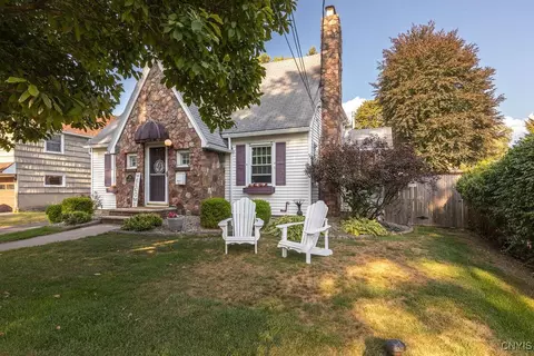 219 Breakspear Rd, Geddes, NY 13219