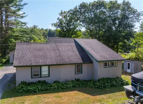 8126 Old Floyd Rd, Floyd, NY 13440