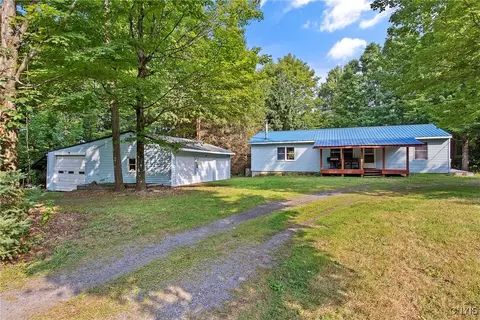 154 Sawmill Rd, Pulaski, NY 13142
