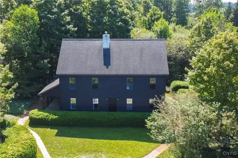 5754 Cook Rd, Stockbridge, NY 13409