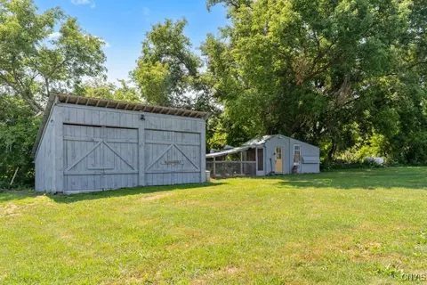 Exterior - 5360 Bartlett Rd, Rome, NY 13440 photo 7 of 11