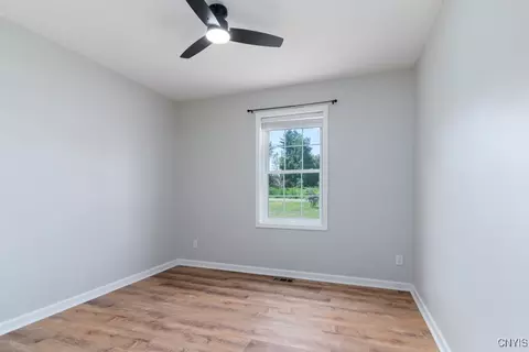 Bedroom - 5360 Bartlett Rd, Rome, NY 13440 photo 3 of 7