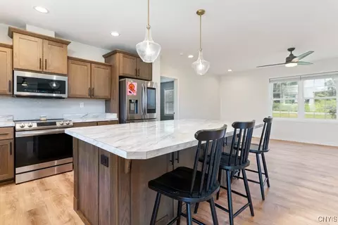 Kitchen - 5360 Bartlett Rd, Rome, NY 13440 photo 4 of 6