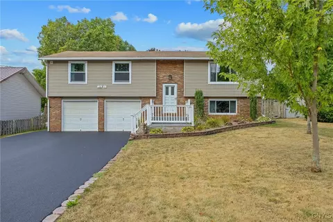 114 Overlook Dr, Van Buren, NY 13027