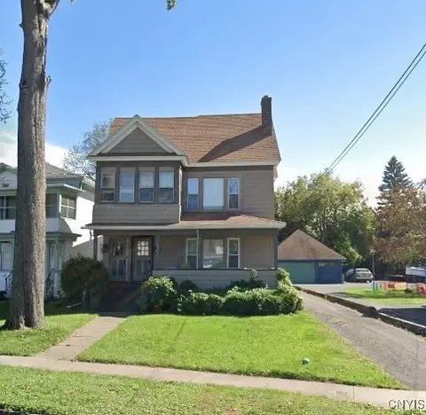 1230 Court St #32, Syracuse, NY 13208