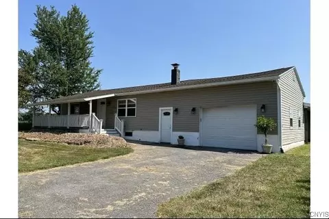 9434 E Mud Lake Rd, Fulton, NY 13069