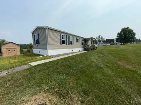 456 Manwaring Rd, Pulaski, NY 13142
