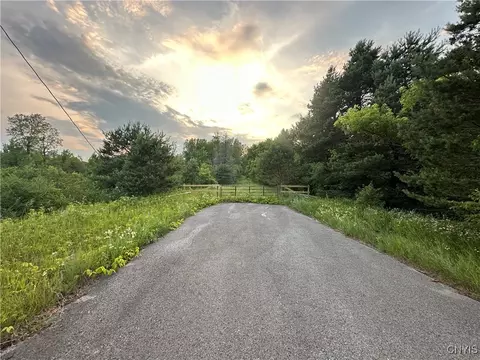 28381 Us Route 11, Le Ray, NY 13637