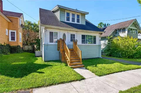 Exterior - 330 E Florence Ave, Syracuse, NY 13205 photo 4 of 6