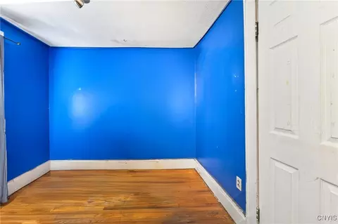 Bedroom - 330 E Florence Ave, Syracuse, NY 13205 photo 3 of 6
