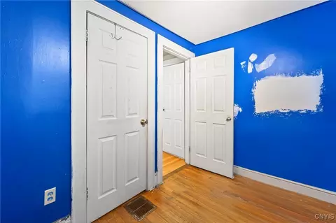 Bedroom - 330 E Florence Ave, Syracuse, NY 13205 photo 4 of 6