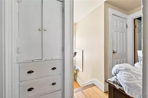 Entry Way - 330 E Florence Ave, Syracuse, NY 13205 photo 2 of 2