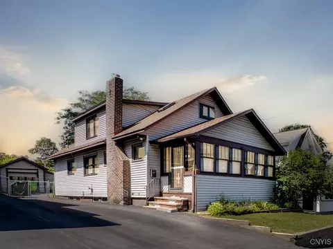 225 Roxford Rd N, Salina, NY 13208