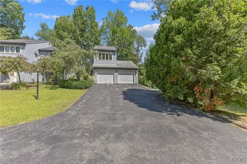 3142 Fiddlehead Gln, Lysander, NY 13027