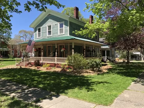 14 Massachusetts St, Nunda, NY 14517