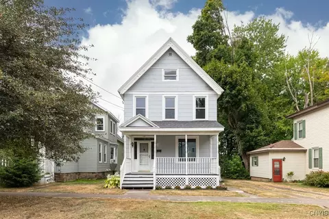 13 Varick St, Oswego, NY 13126