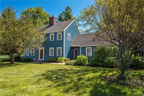 131 Coventry Pl, Kirkland, NY 13323