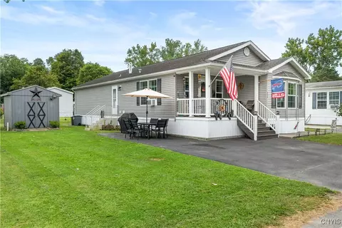 636 Scarlet Dr, German Flatts, NY 13357 photo 2