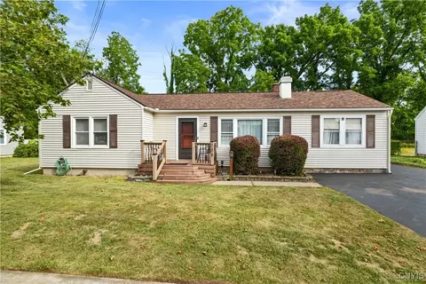 134 Roosevelt Dr, Utica, NY 13502