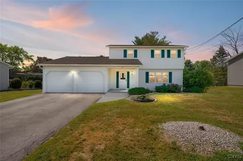 33 Cheyenne Cres, Whitestown, NY 13492