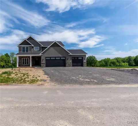 3515 Tall Tree Lane Ln, Lysander, NY 13027